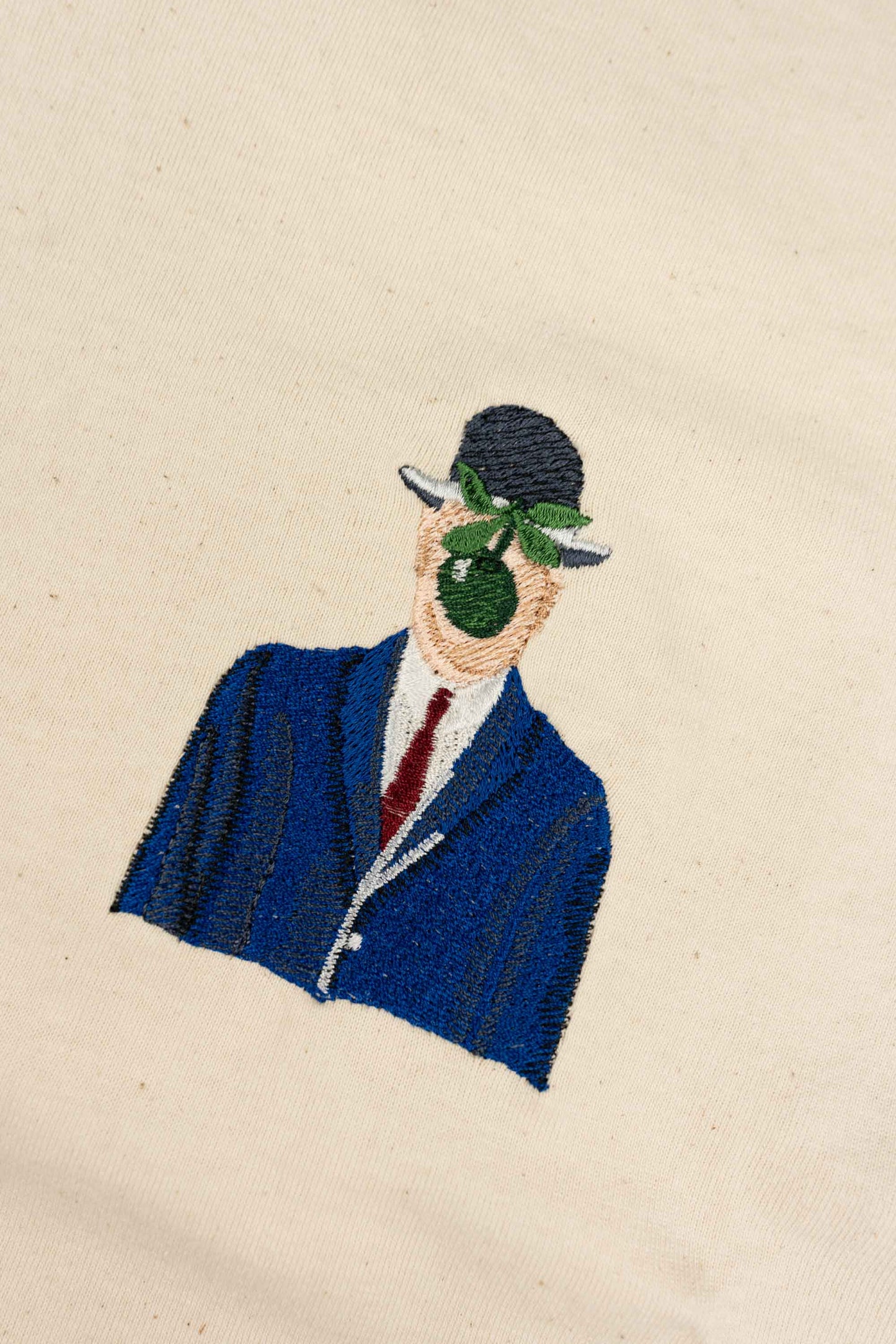 THE SON of MAN | RENE MAGRIETTE | T-SHIRT | HOODIE