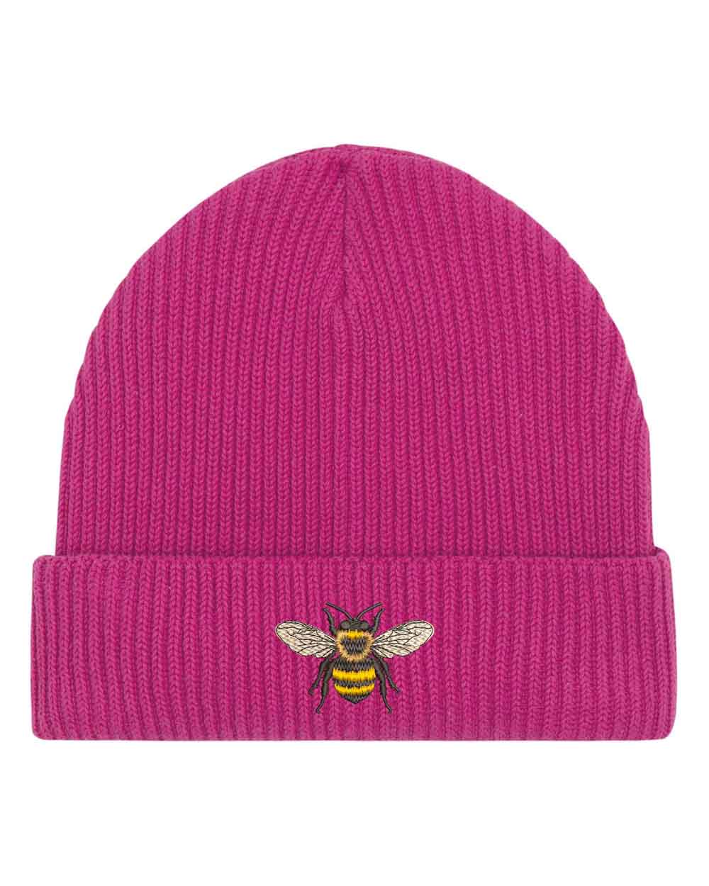 Căciulă mov din tricot cu manșetă întoarsă, brodată cu o albină, un accesoriu inspirat de natură, potrivit pentru un stil casual.