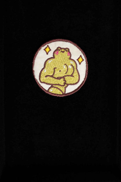 Patch brodat cu ilustrație de cuplu care se îmbrățișează și mesajul „Big Boi”, un design amuzant și expresiv.