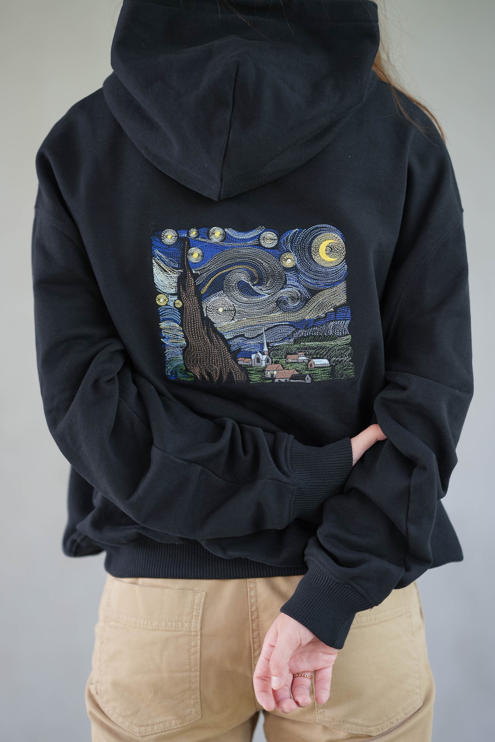 The Starry Night Hoodie - hanorac cu artă și culori vibrante